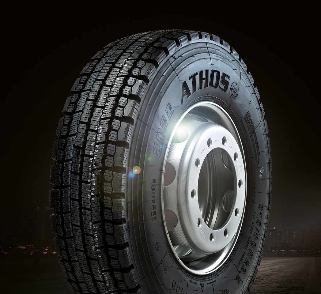 rollender Athos Reifen 315/80 R 22.5